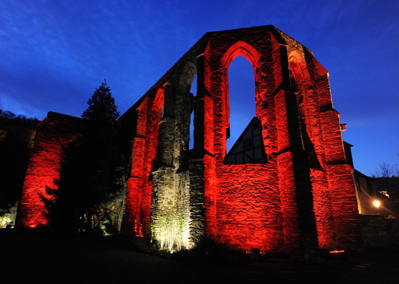 Kulturhaus Oberwesel illuminierter Klostergarten